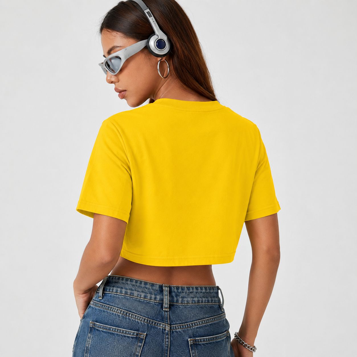 Wakanda Forever Graphic Crop Tee – Oversized Streetwear Top